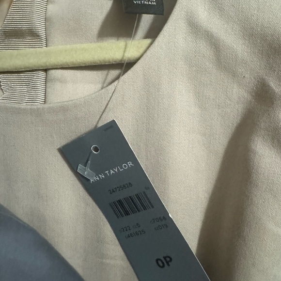 New - Ann Taylor dress - Picture 7 of 7